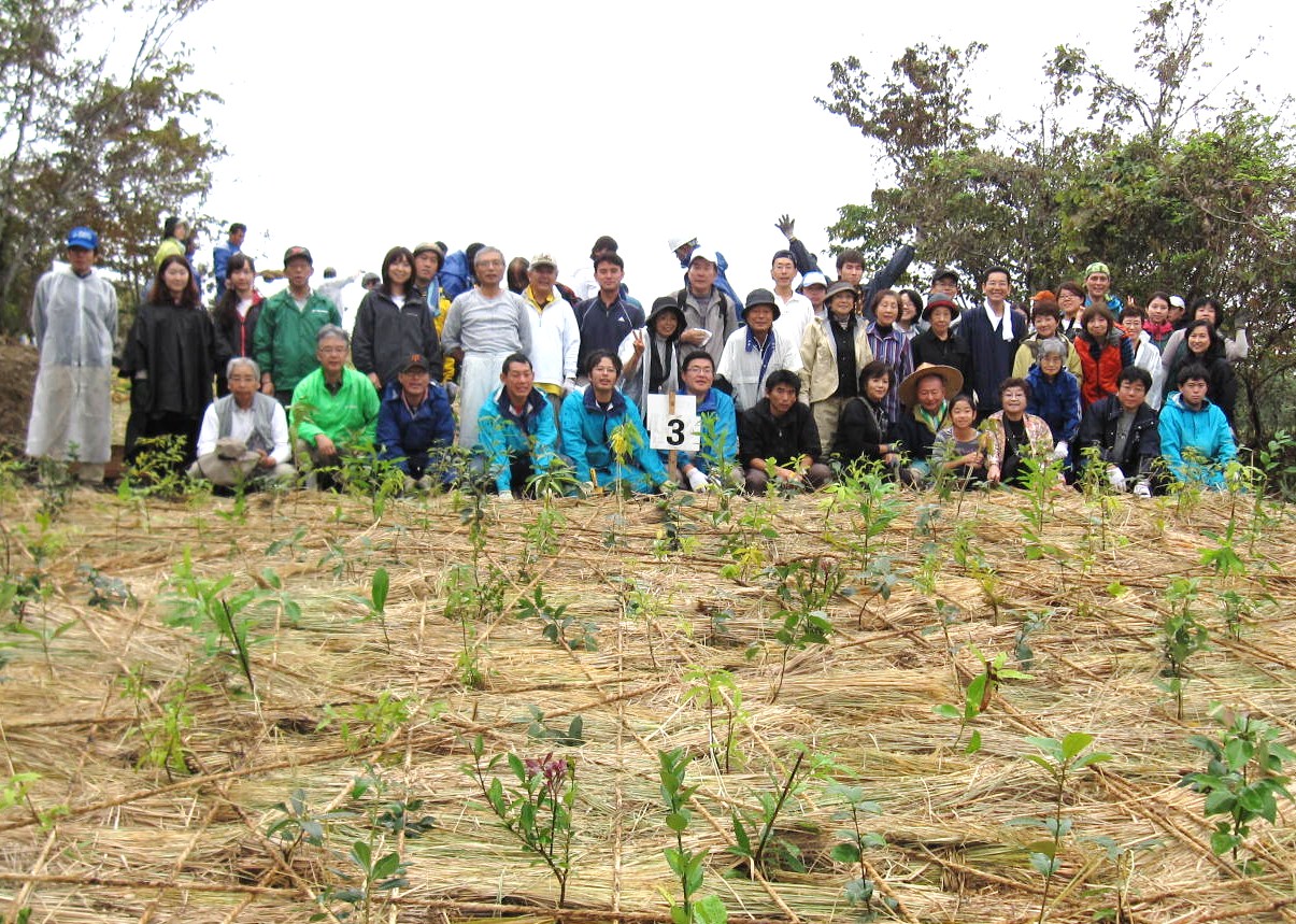 植樹祭記念写真(2011.11.6).jpg